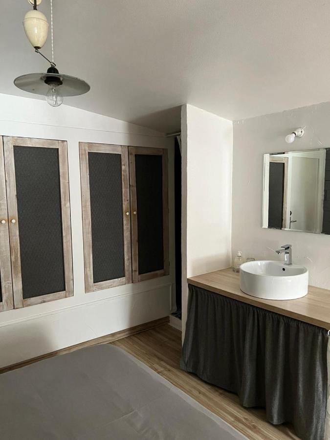 Les Chambres De Pauline Avec Spa Et Climatisation Albertville Exterior foto